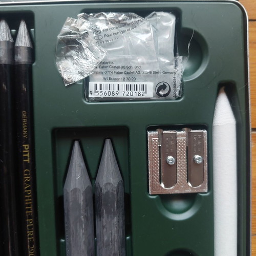 Faber-Castell Pitt Graphite Set 19 pieces like new