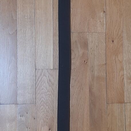 Belt like new, black with white floral pattern, size 110
