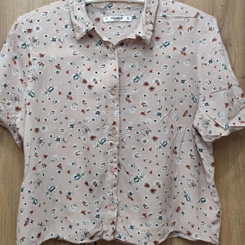 Pull&Bear Vintage Pink Floral Crop Shirt size S like new