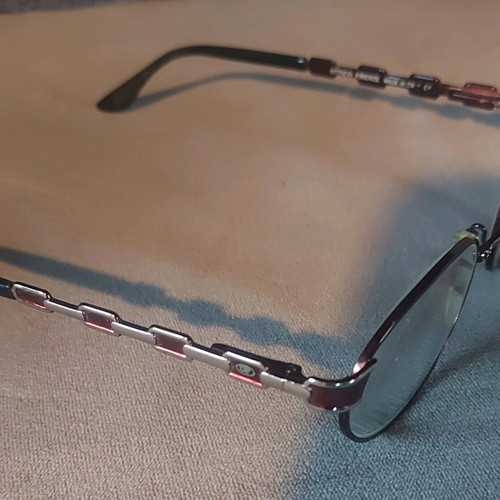 Metal stable eyeglass frame like new, gray