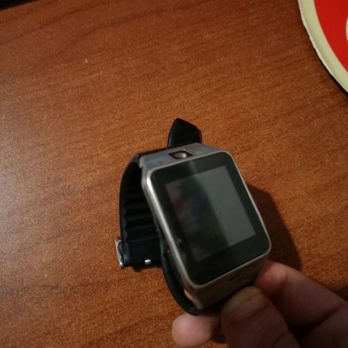 Smartwatch wristwatch with charging cable