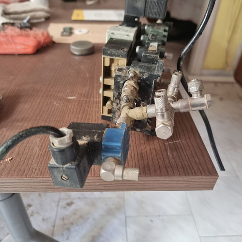 Various used compressed air parts
