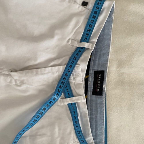 Funky Buddha chino bermuda white like new, size 28