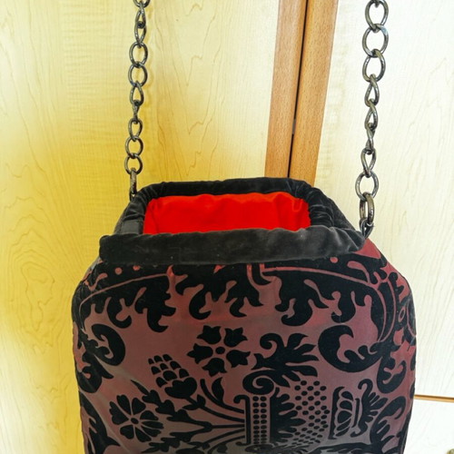 Handmade double-sided shoulder bag new with long chain and orange interior
