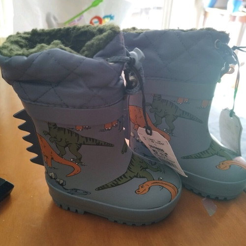 Children's boots new with lining, thermal, size 19