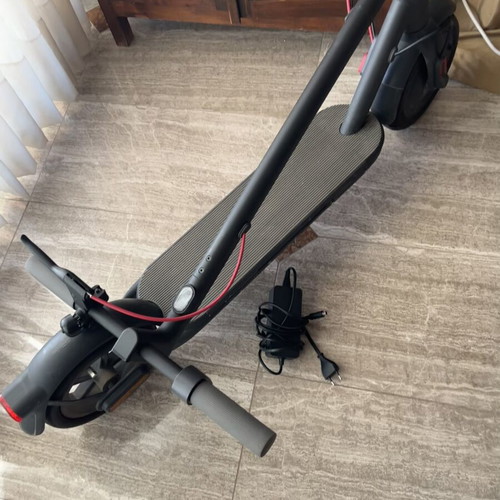 Xiaomi Electric Scooter 4, 25 km/h max speed, 35 km range