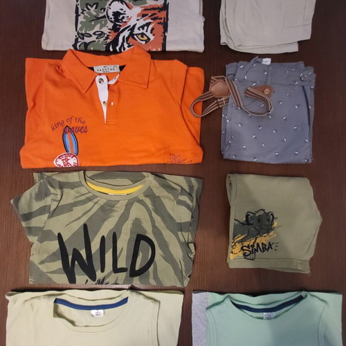 Boys' clothing set for 5-6 years, like new, 3 sets and 2 shirts