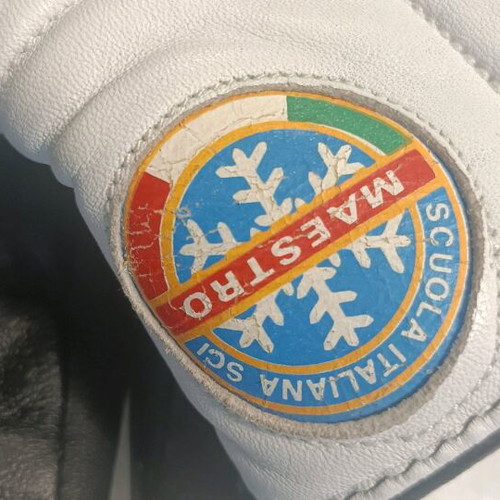 Vintage leather ski gloves