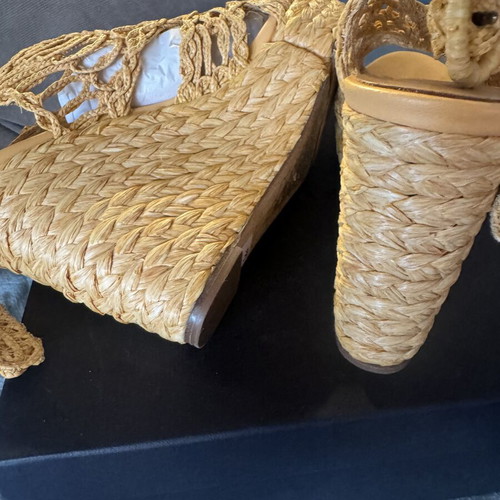 Paloma Barceló platform sandals like new, beige, size 39