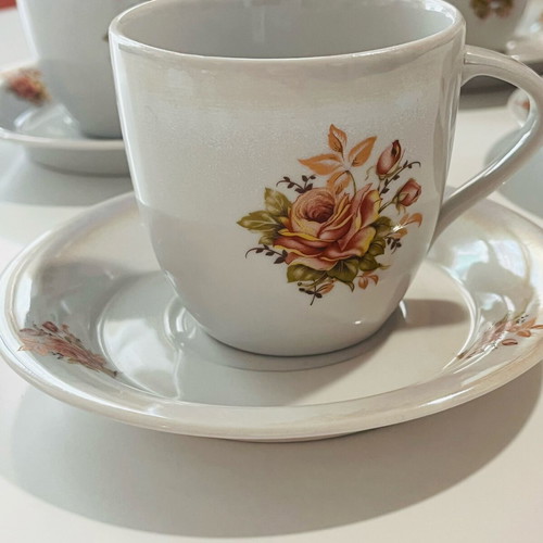 Korosten vintage coffee/tea set used, 4 persons, iridescent porcelain