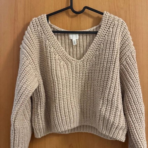 H&M sweater used, beige knit with elegant V-neck