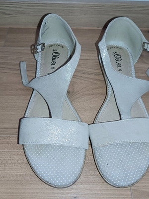 S.Oliver sandals size 40 like new, beige gold