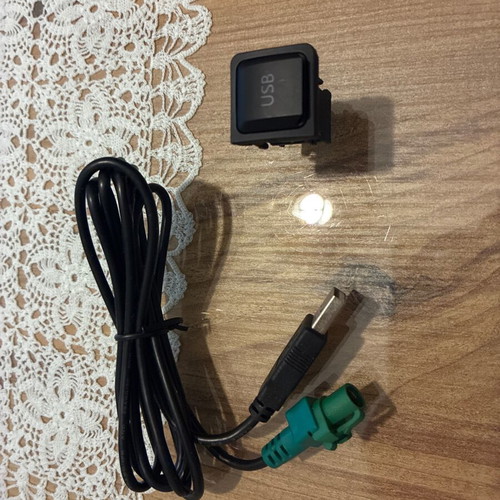 Usb port for car VW Audi Group Vag new