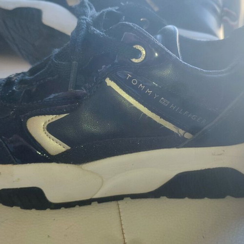 Tommy Hilfiger sneakers black like new, athletic size 39