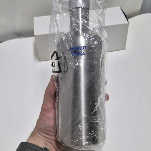 Absolut shaker limited edition new