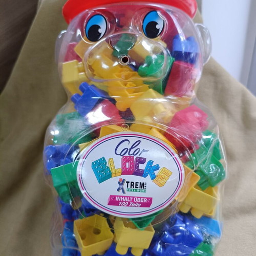 X-Trem Color Blocks construction toy used, 100+ pieces