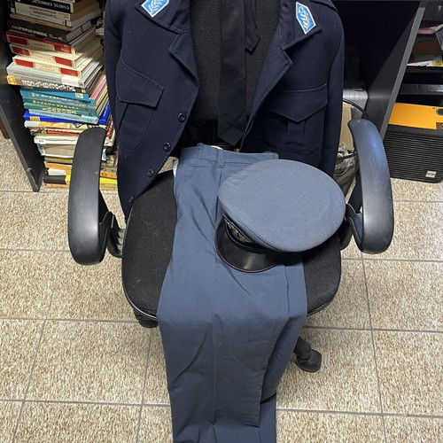 Police uniform used, excellent condition
