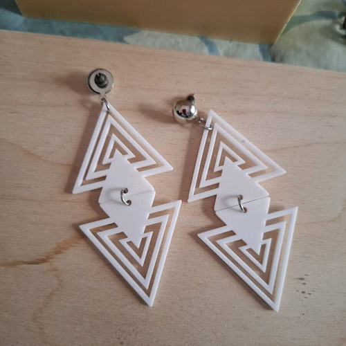 White hanging earrings like new