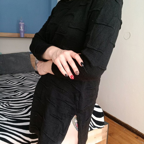 Women's merino wool sweater like new, black