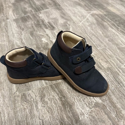 Kickers kids boots size 27 like new