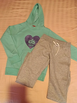 Dansport gym set for 11-12 years like new, gray and turquoise