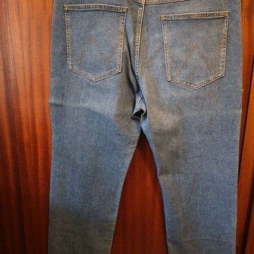 Wrangler men's classic blue denim jeans like new, size XXL