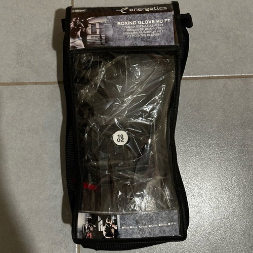 Boxing set 10oz with gloves, mouthguard & 2 wraps new