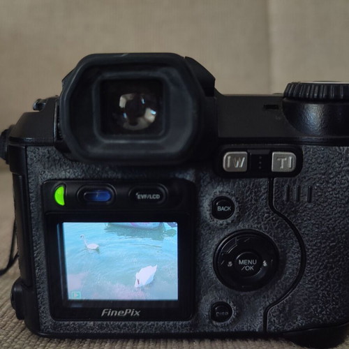 Fujifilm Finepix S5000 camera used with adapter ring and 64MB xD card
