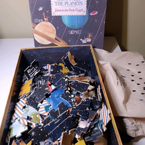 Puzzle Discover the planets like new, 200 pieces, glow in the dark