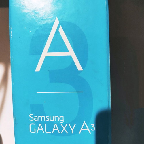 Samsung Galaxy A3 white pearl like new with memory card