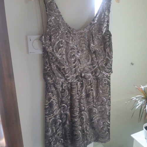 Mango dress size M like new, gold sequin