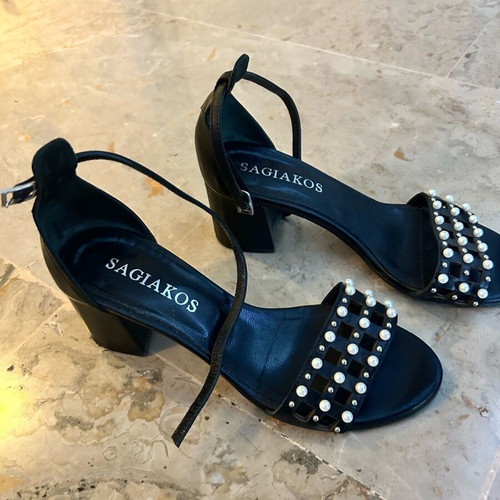 Sagiakos leather sandals used with pearls size 37 black