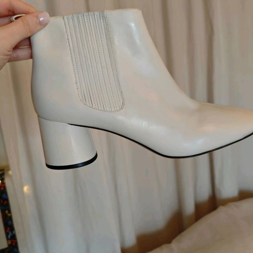 Marc Jacobs leather ankle boots new, white, size 40