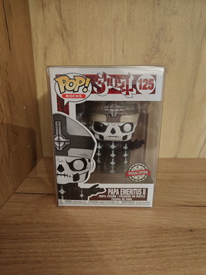 Funko Pop! Rocks Ghost Papa Emeritus II #125 Special Edition like new