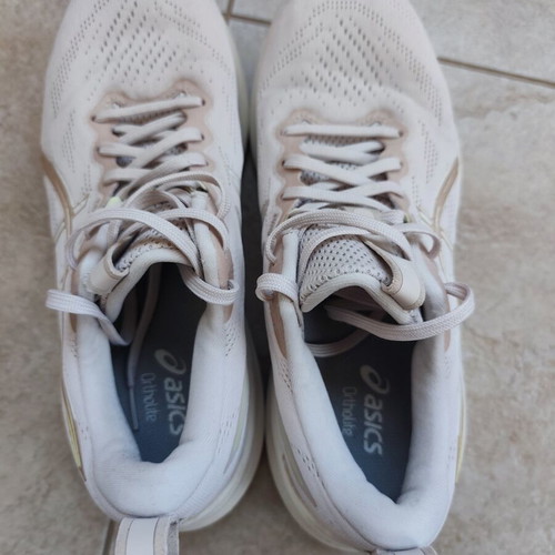 Asics Gel-Pulse 16 Sport Shoes Used Size 40.5