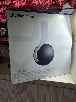 Sony Pulse 3D wireless headset for PS5 like new