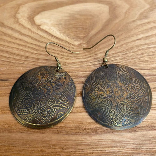 Assesorize earrings used, bronze, diameter 3.5cm