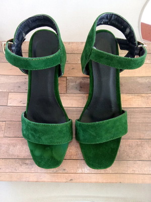 Green suede texture sandals used, size 36