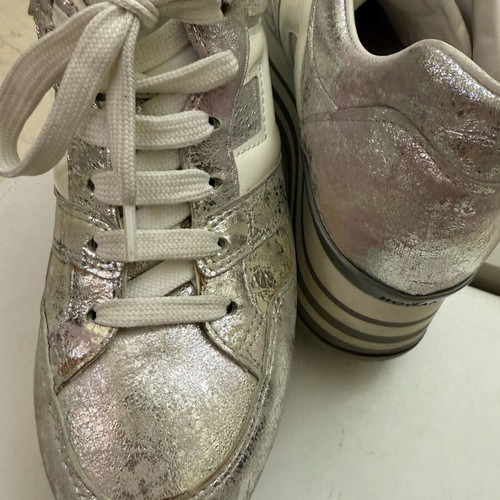 HOGAN Silver sneakers 38.5 like new, genuine silver sports shoes
