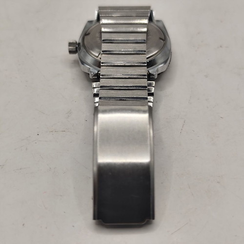 Tempic 1970s Quartz Mens Watch, white dial, new old stock