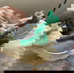 Πωλούνται παπούτσια adidas