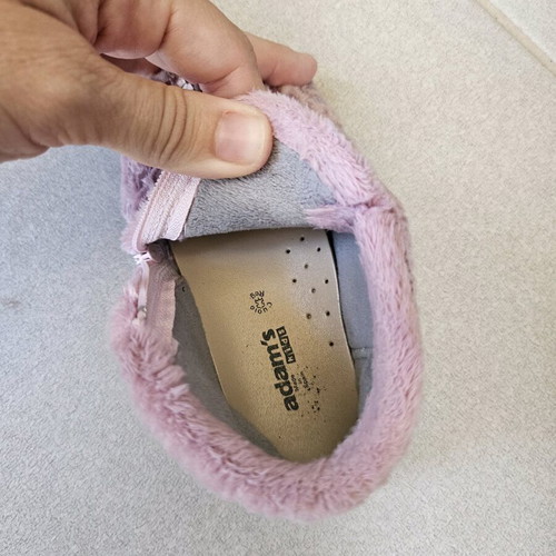 Adam's Shoes children's slippers used, size 24, warm with lining