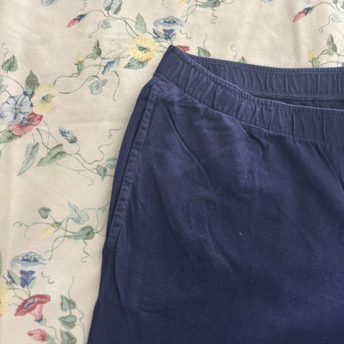 Triumph spring pajamas set like new, dark blue floral design