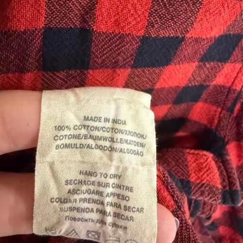 Ralph Lauren shirt like new, thick cotton, black and red