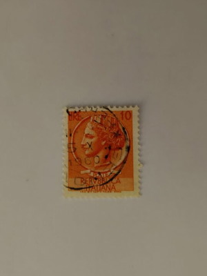 Italian 10 Lire stamp like new, collectible