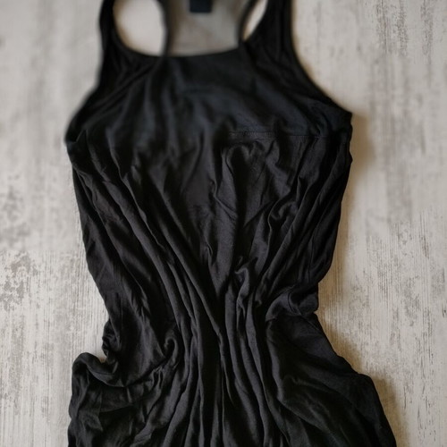 Women's sports tank top like new with mesh back, size L