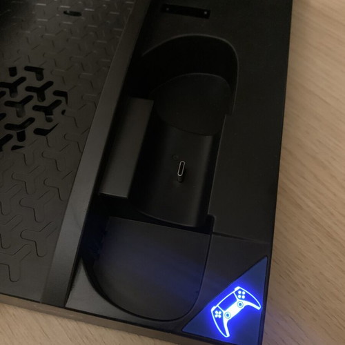 PlayStation 5 Vertical Charging Station like new with dual ports and fans