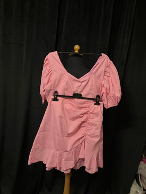 Pink top and skirt set, size M