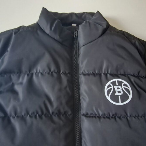 Basketball vest black size M like new for spring/fall