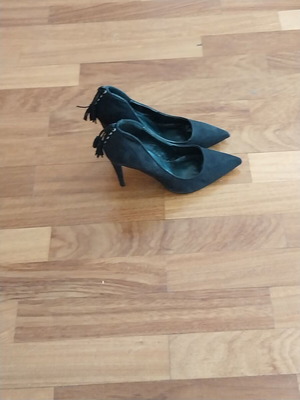 Migato pumps used, black suede, size 40